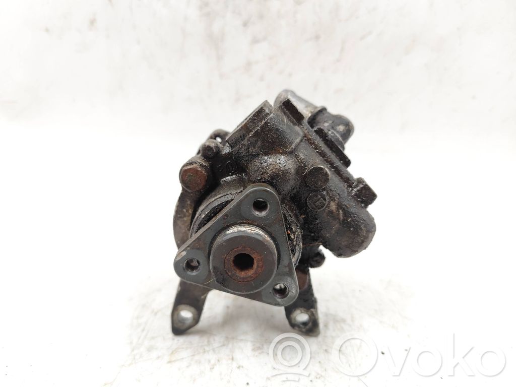 BMW 3 E46 Vairo stiprintuvo siurblys 