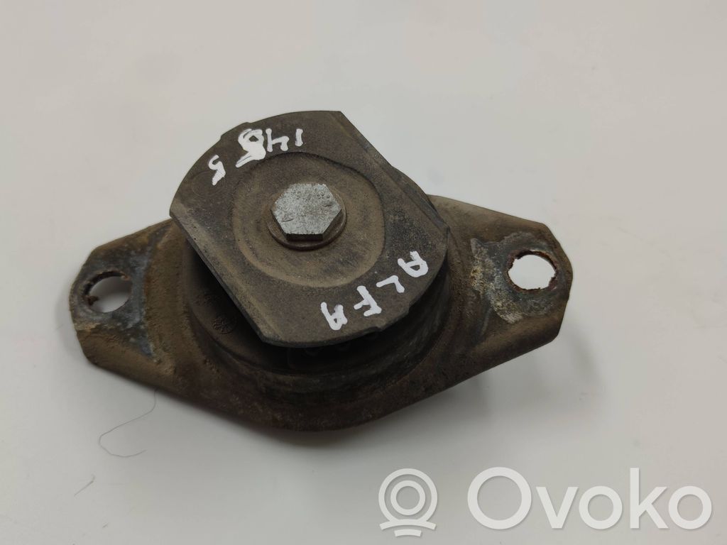 Alfa Romeo 145 - 146 Engine mount bracket 