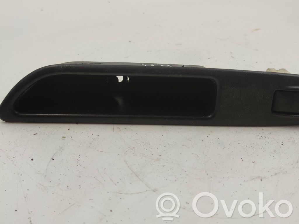 Subaru Forester SG Electric window control switch 