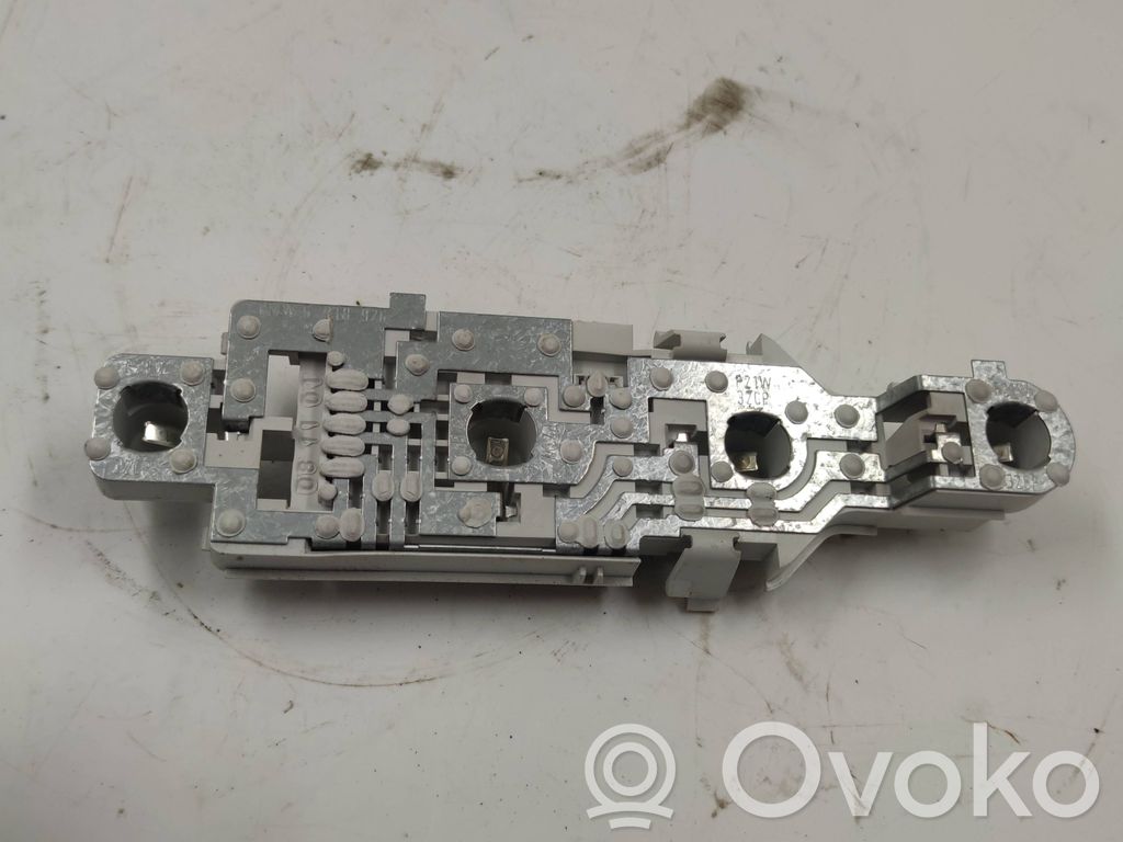 BMW 3 E46 Cubierta del soporte de la lámpara de la luz trasera 