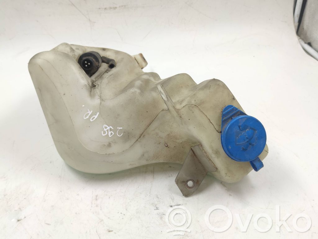 Audi A4 S4 B5 8D Wischwasserbehälter 