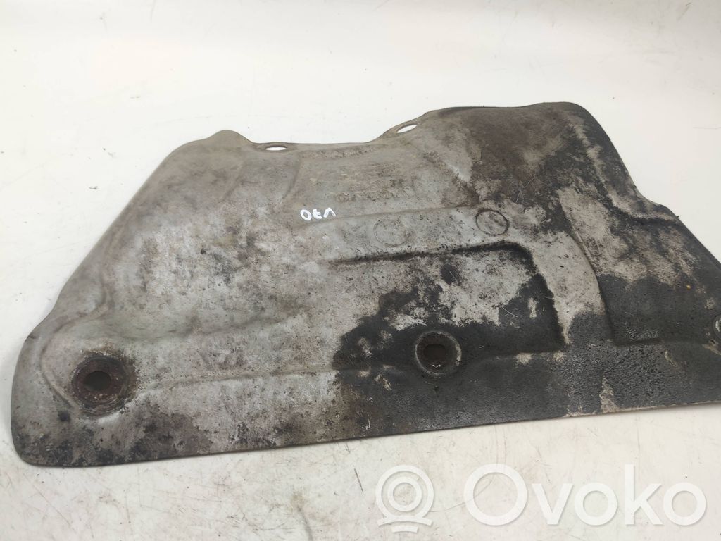 Volvo V70 Bouclier thermique d'échappement 