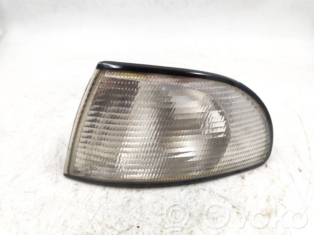 Audi A4 S4 B5 8D Frontblinker 