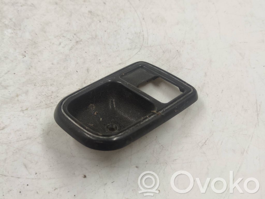 Datsun 100 Kita salono detalė 