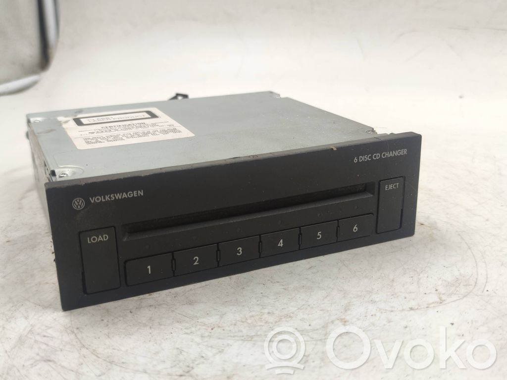 Volkswagen Golf V Zmieniarka płyt CD/DVD 