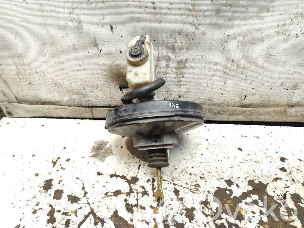 BMW 3 E46 Brake booster 