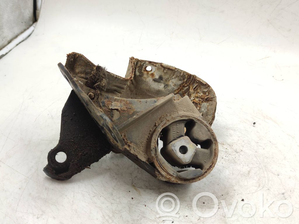 Chrysler Voyager Engine mount bracket 