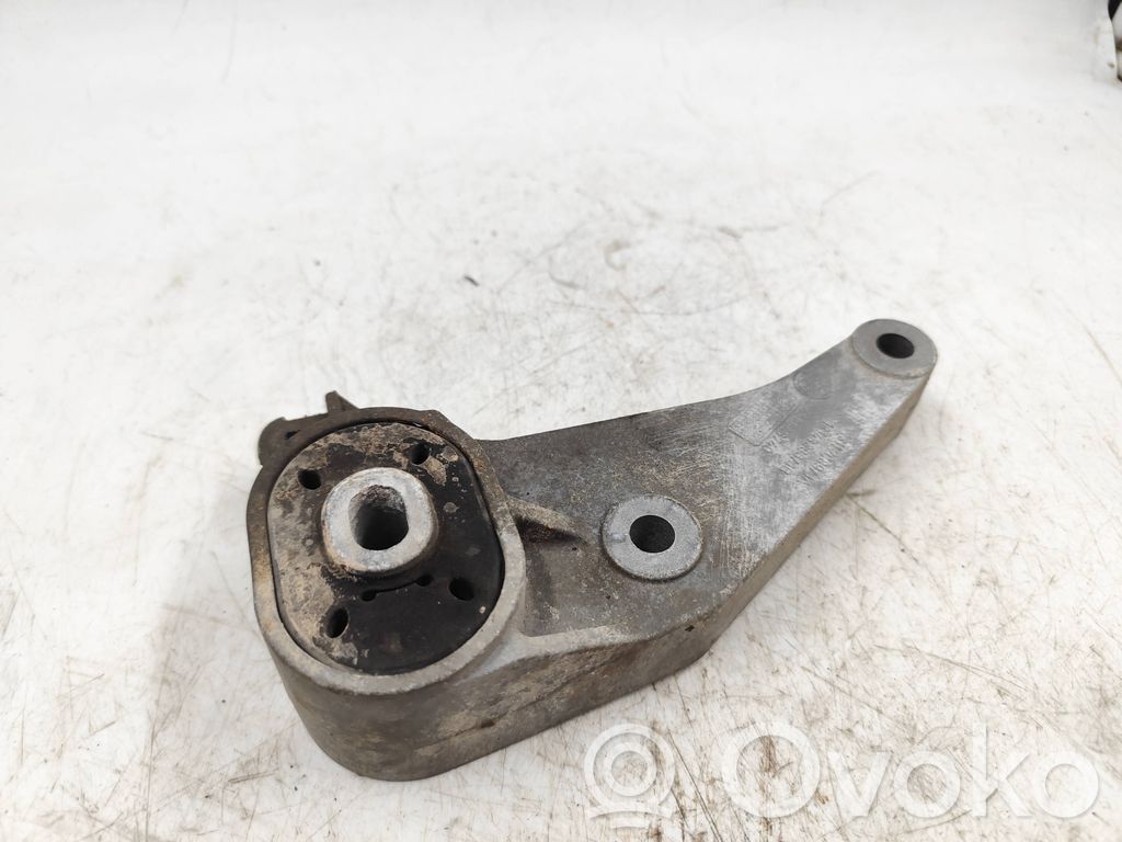 Engine mount bracket   13117089,468646740,13143386