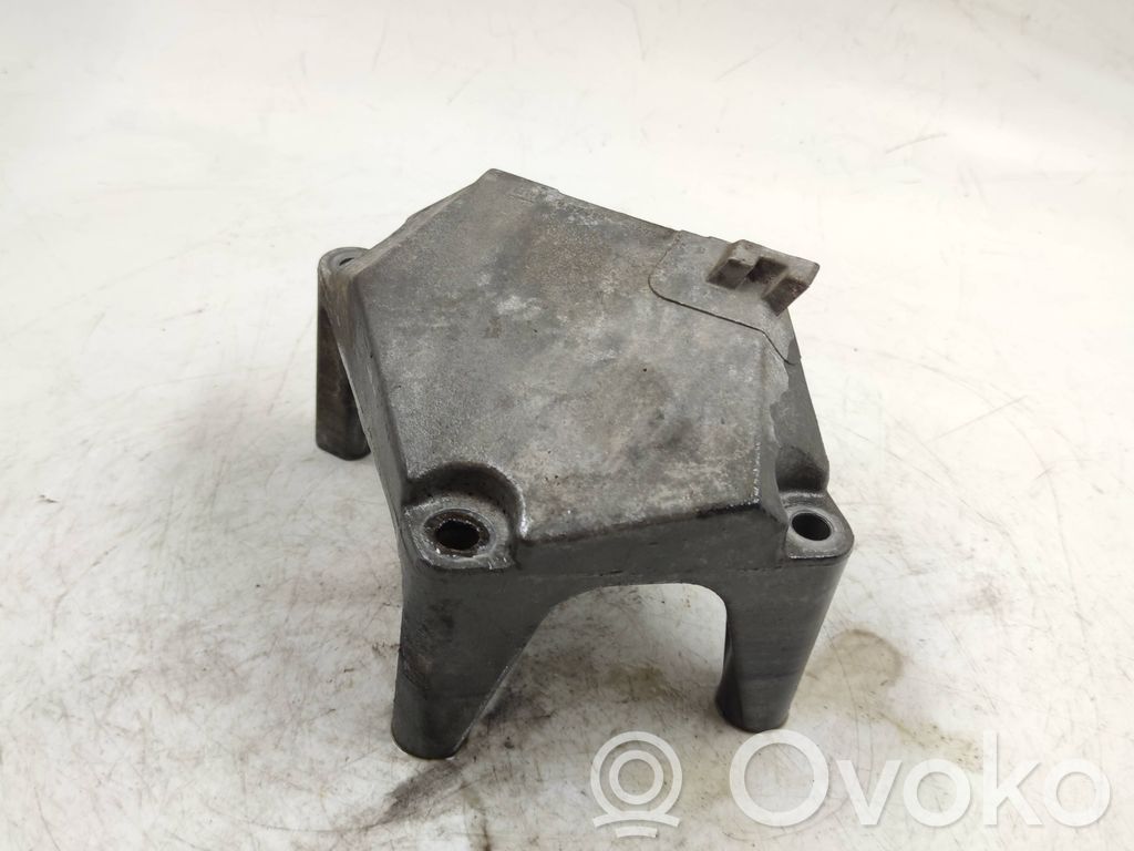 Opel Meriva A Engine mounting bracket 