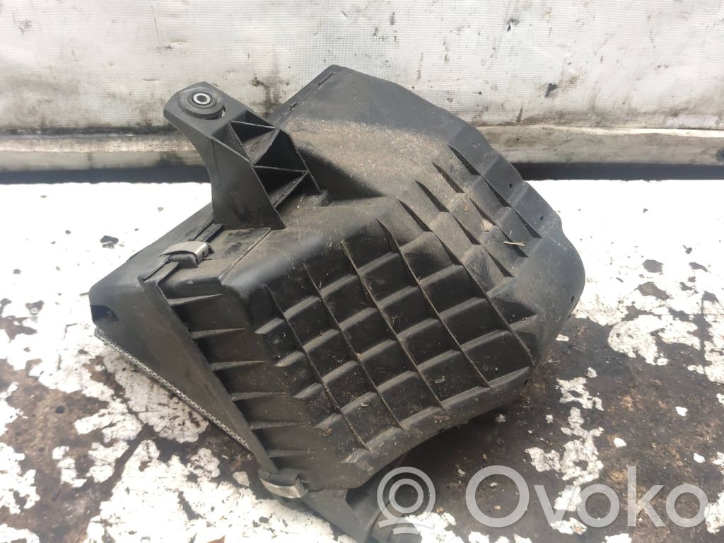 Air filter box