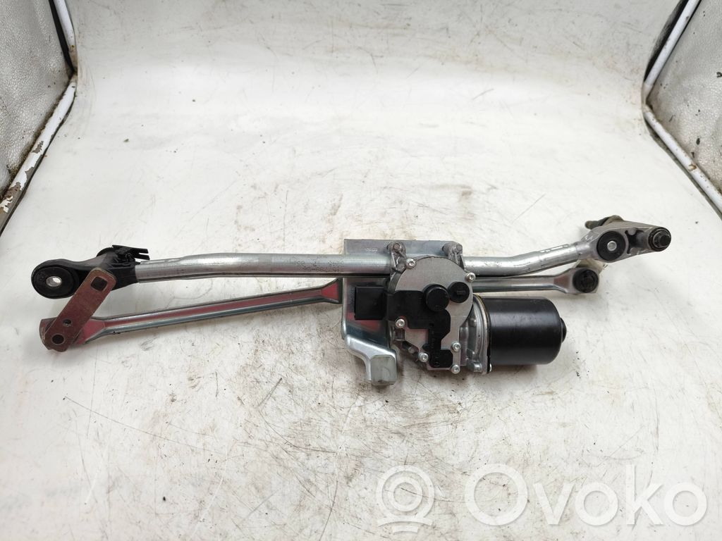 BMW 1 E81 E87 Front wiper linkage and motor 