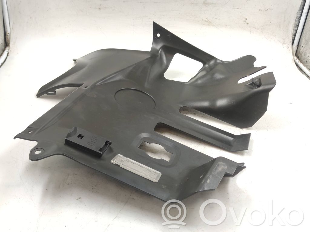 BMW 3 E46 Panelės apdailos skydas (apatinis) 