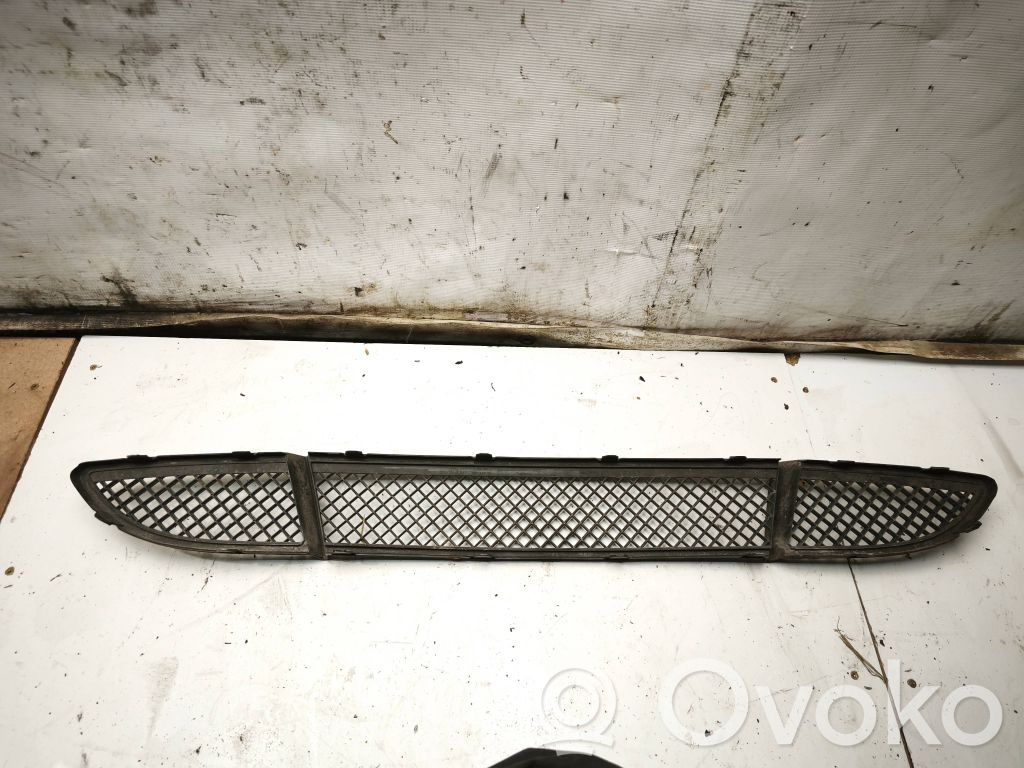 BMW 1 E81 E87 Front bumper lower grill 
