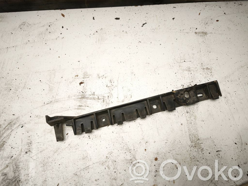 BMW 1 E81 E87 Fender mounting bracket 