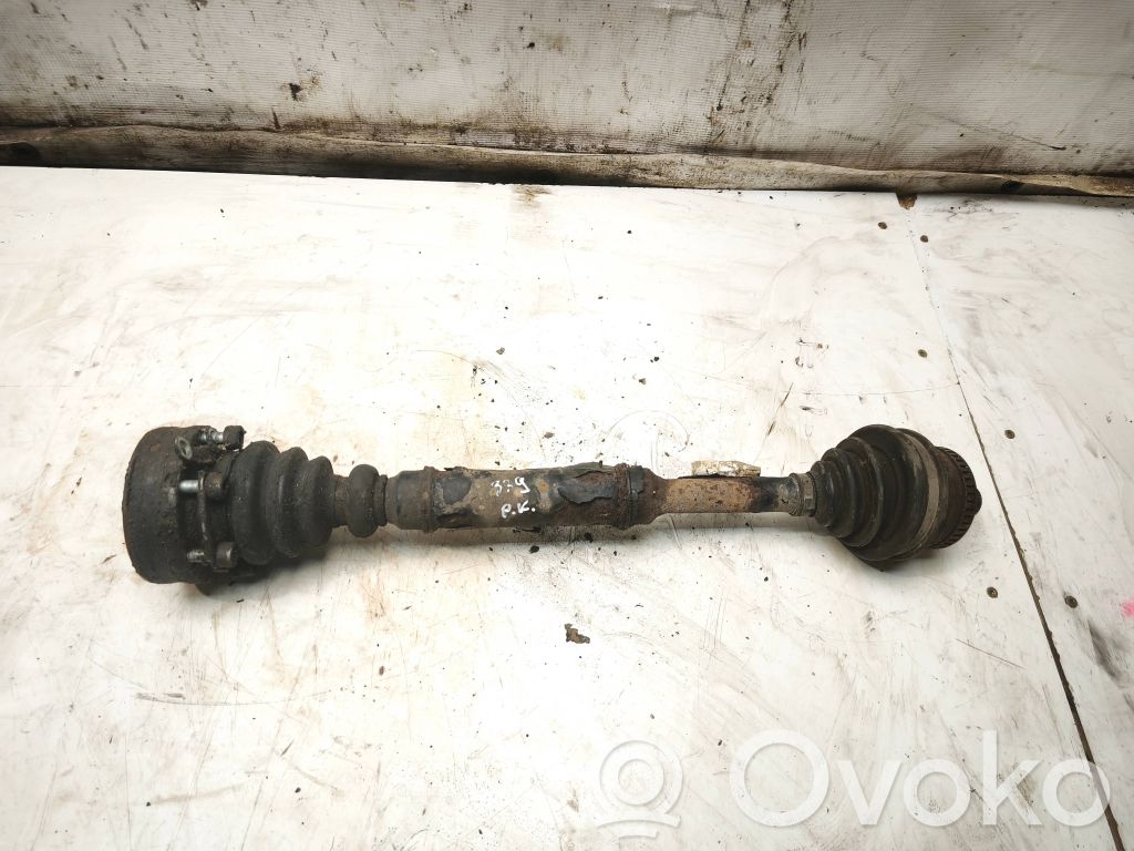 Audi A4 S4 B5 8D Półoś przednia 