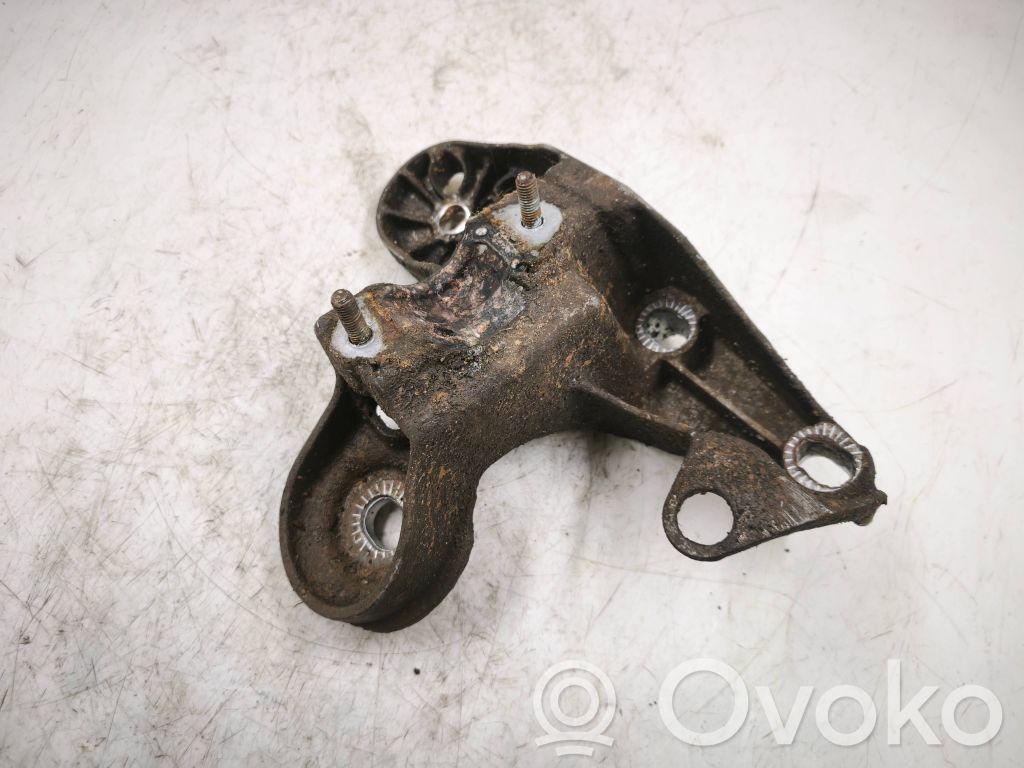 Engine mounting bracket   4B0199351A