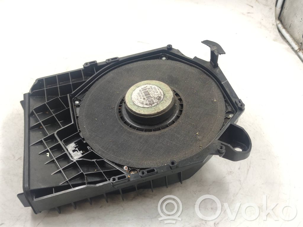 Subwoofer   6954871