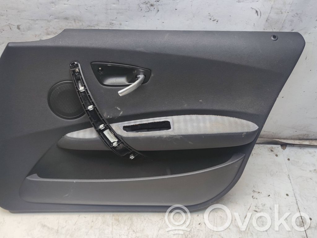 BMW 1 E81 E87 Front door card panel trim 