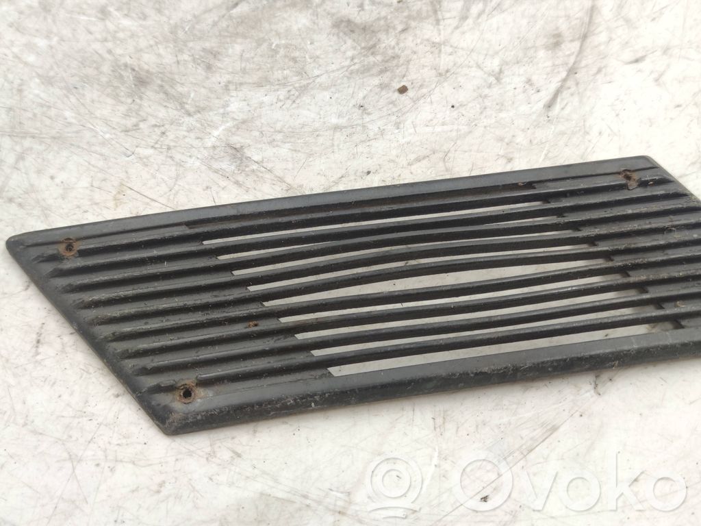 Datsun 100 Alte piese de interior 