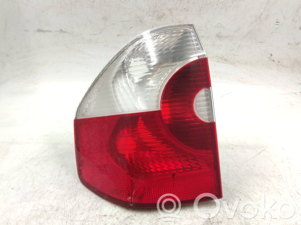 Rear/tail lights   6990170