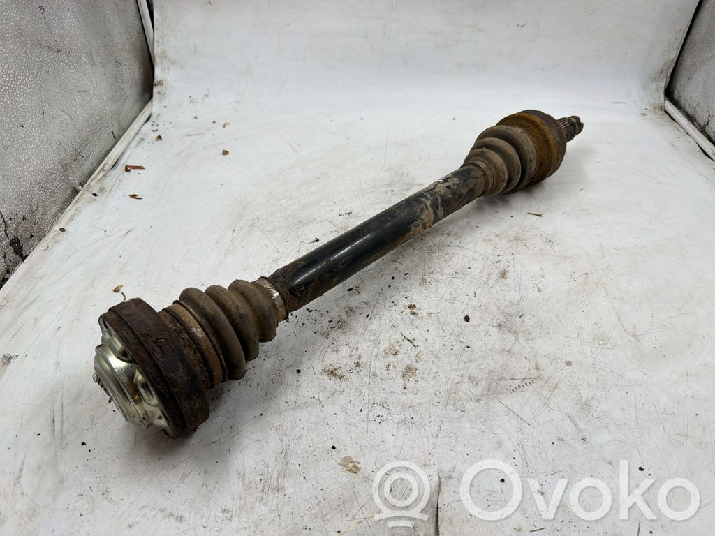 Rear driveshaft   7527027