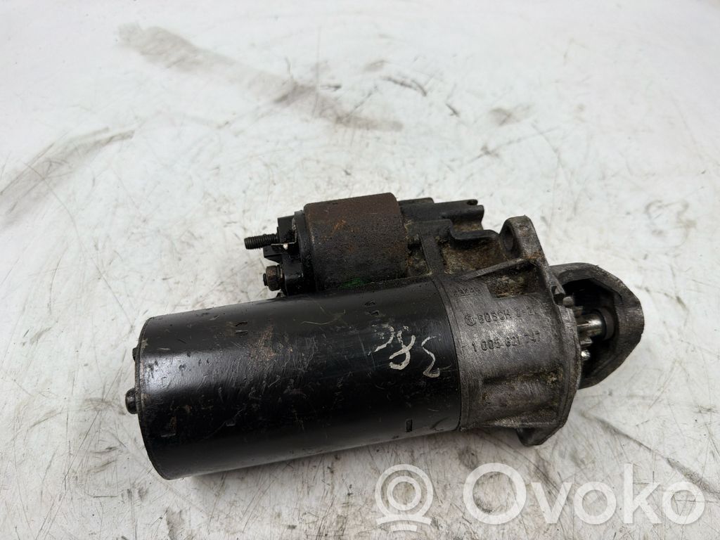 Starter motor   1005821747