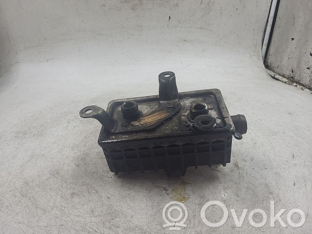 BMW 3 E36 Oil filter mounting bracket 