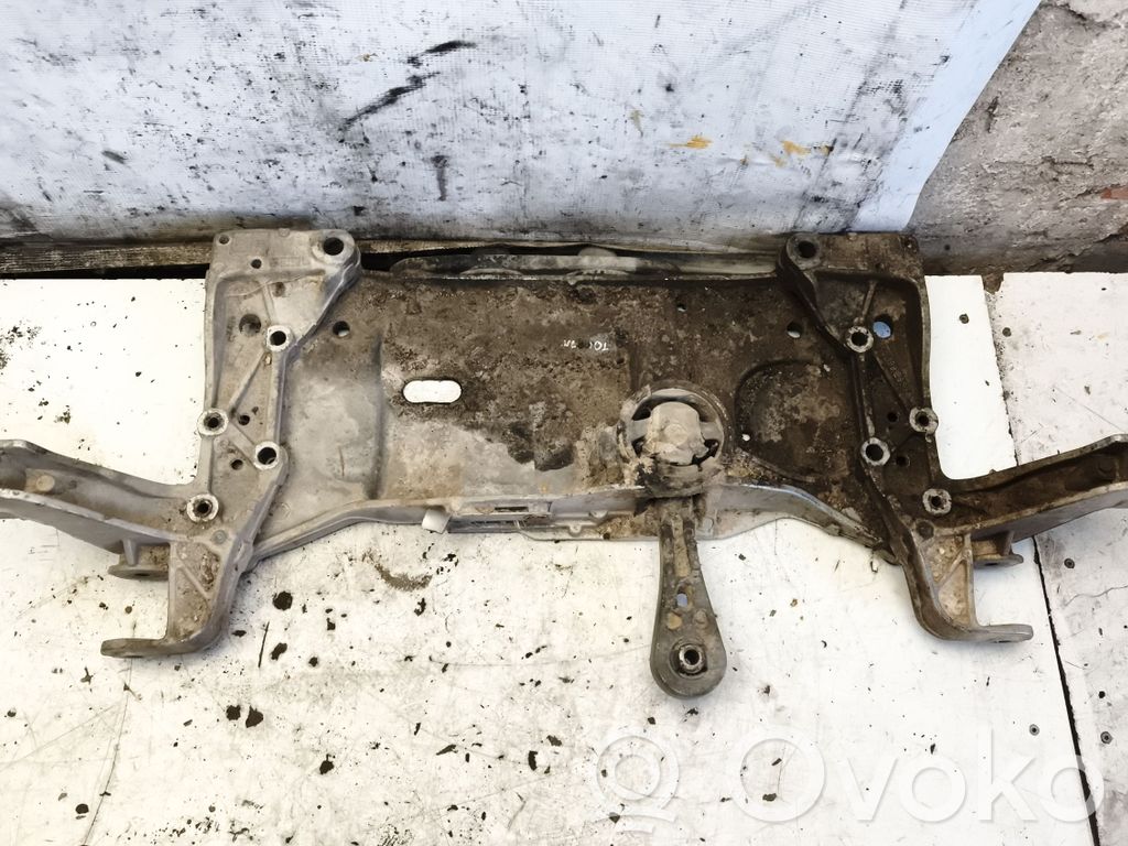 Volkswagen Touran I Basculă inferioară față 