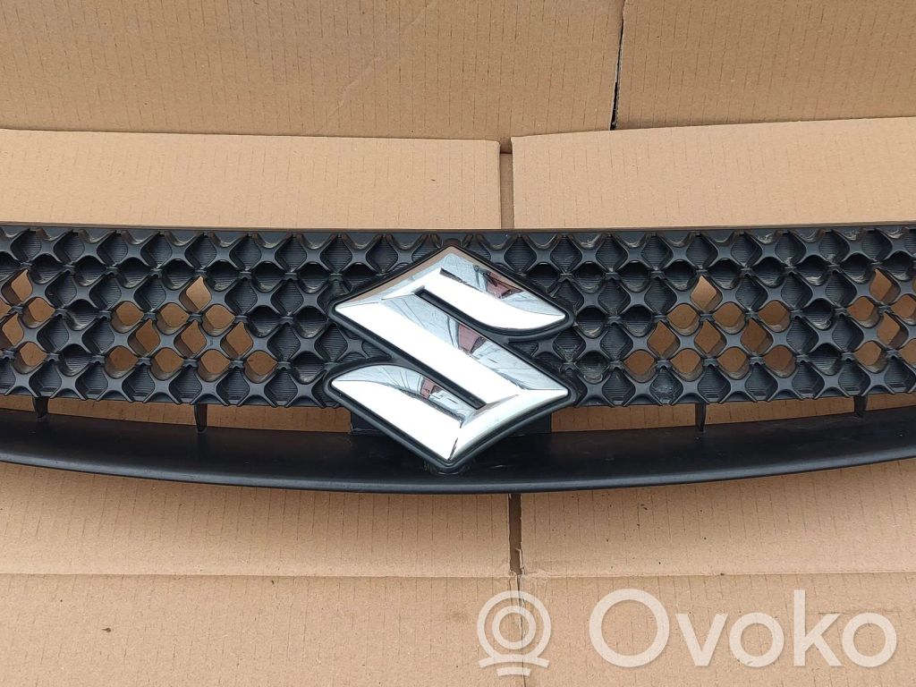 Suzuki SX4 Etusäleikkö 
