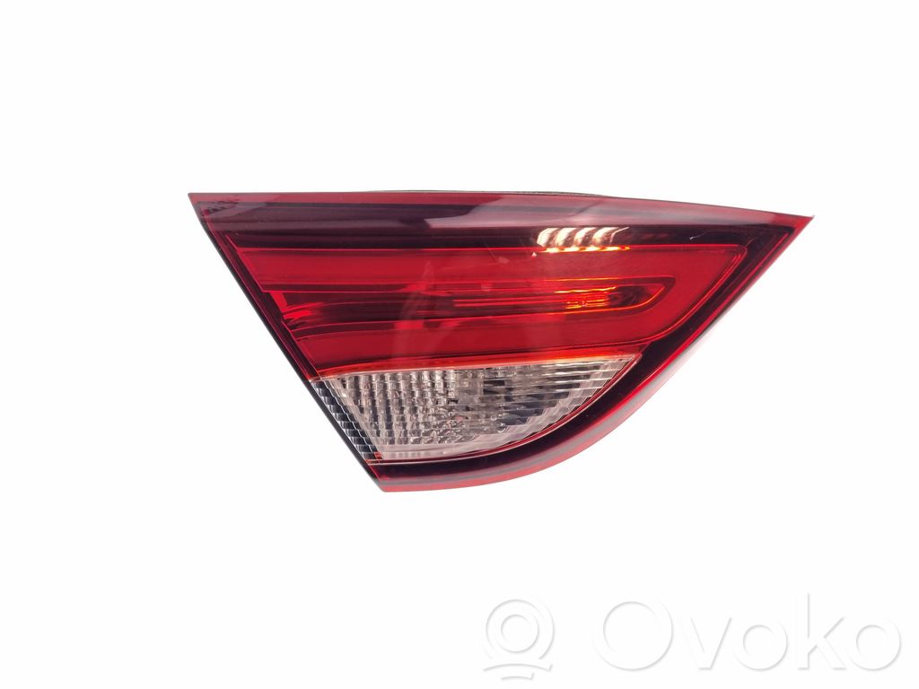 Chrysler 200 Lampy tylnej klapy bagażnika 