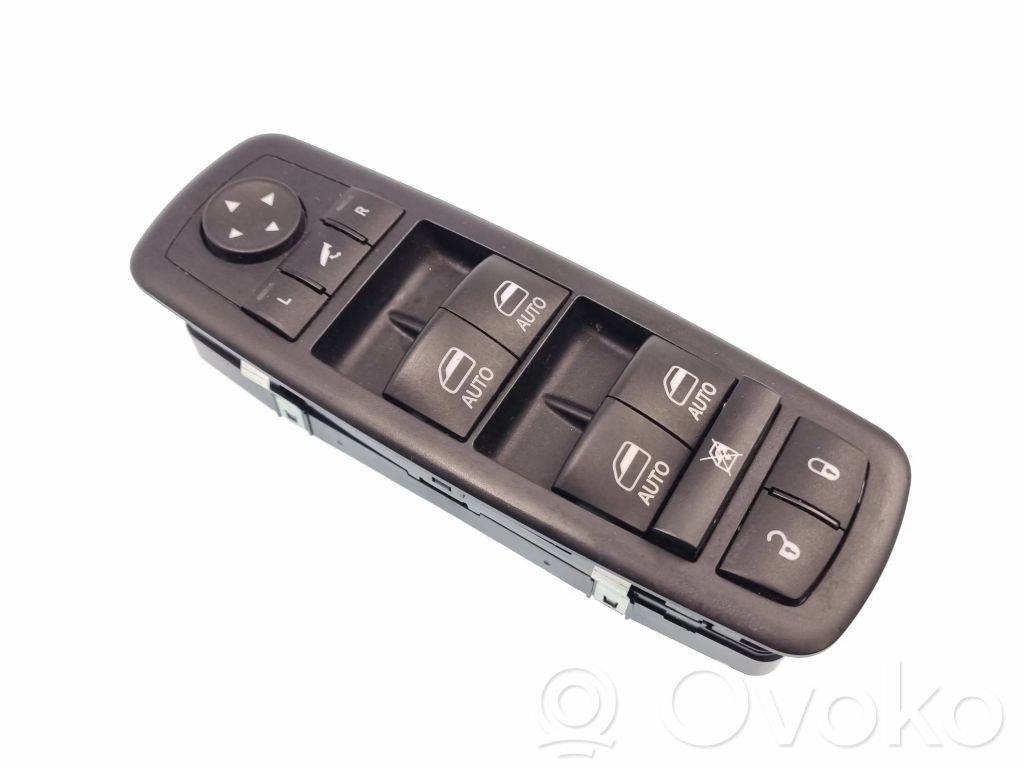 Chrysler Pacifica Electric window control switch 
