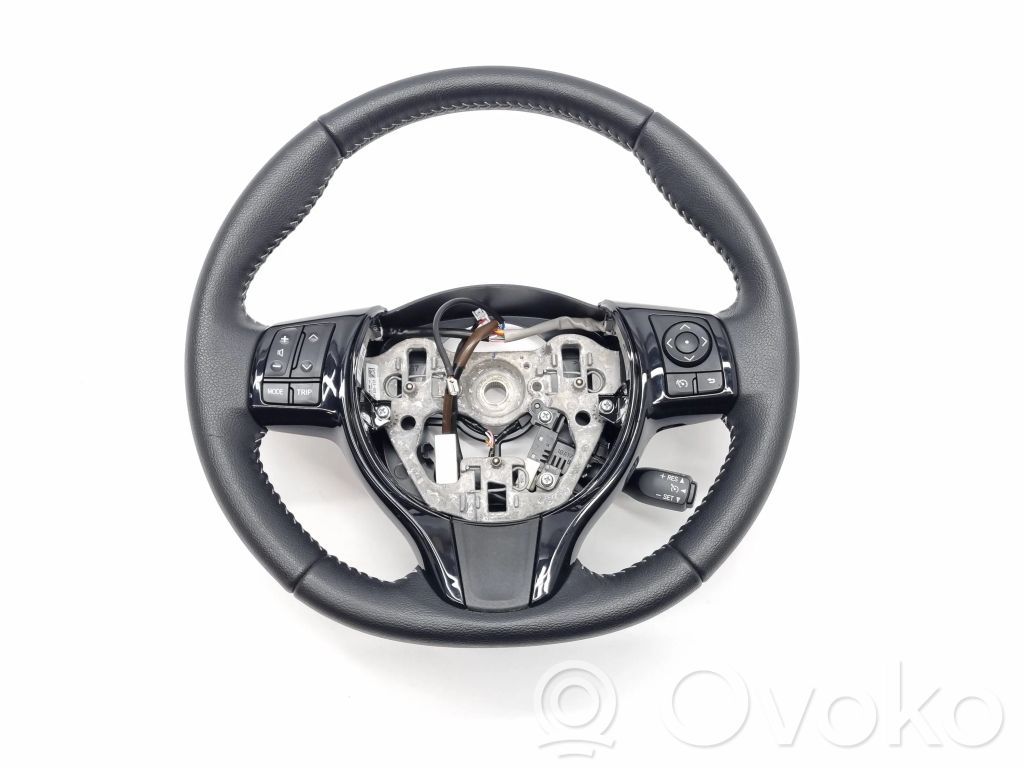 Toyota Yaris Ohjauspyörä 