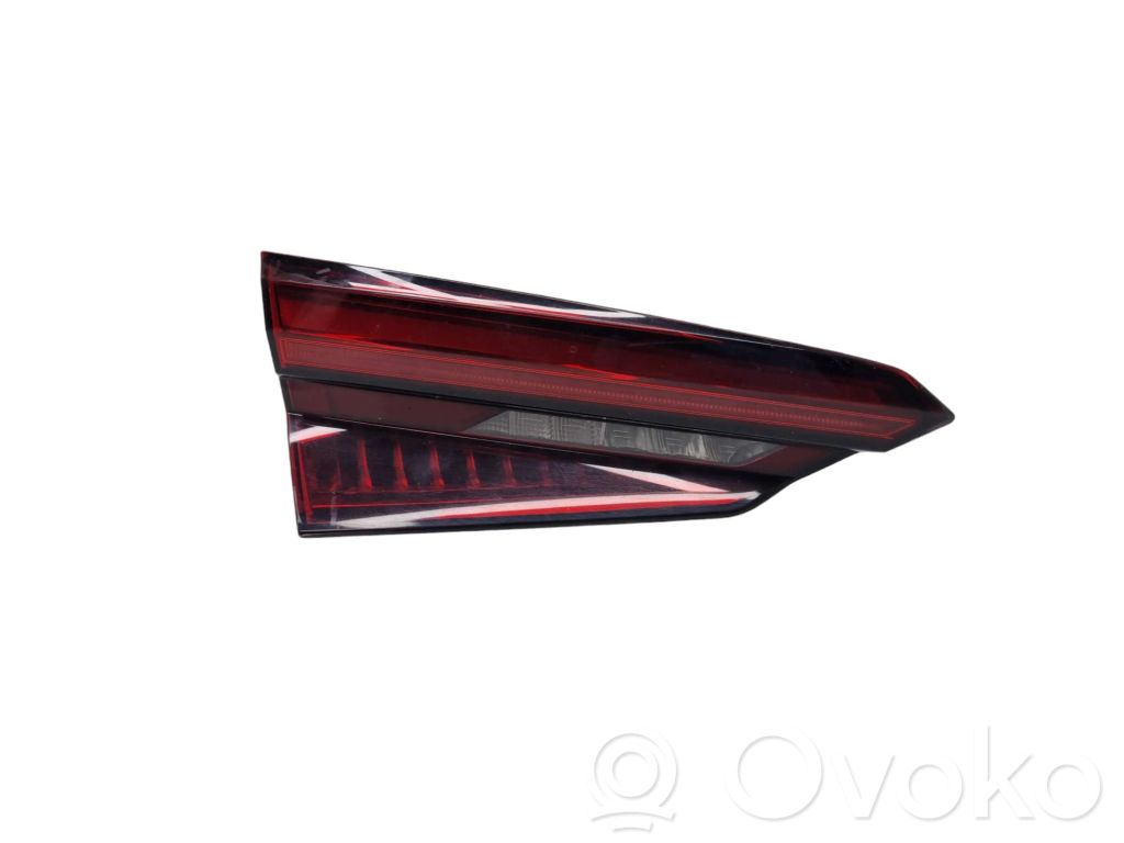 Audi S5 F5 Lampy tylnej klapy bagażnika 