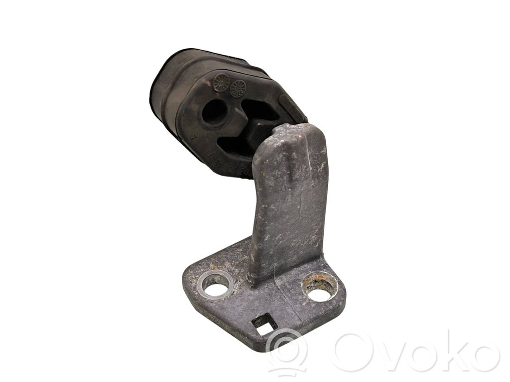 Chrysler Pacifica Muffler mount bracket/holder 