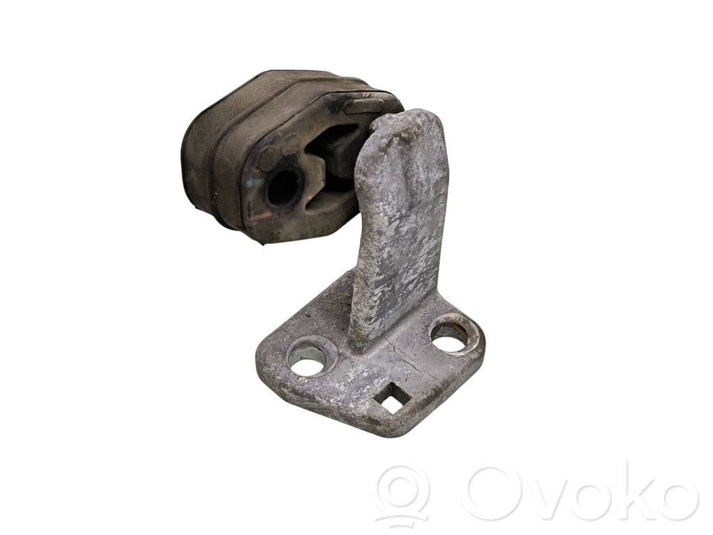 Chrysler Pacifica Muffler mount bracket/holder 