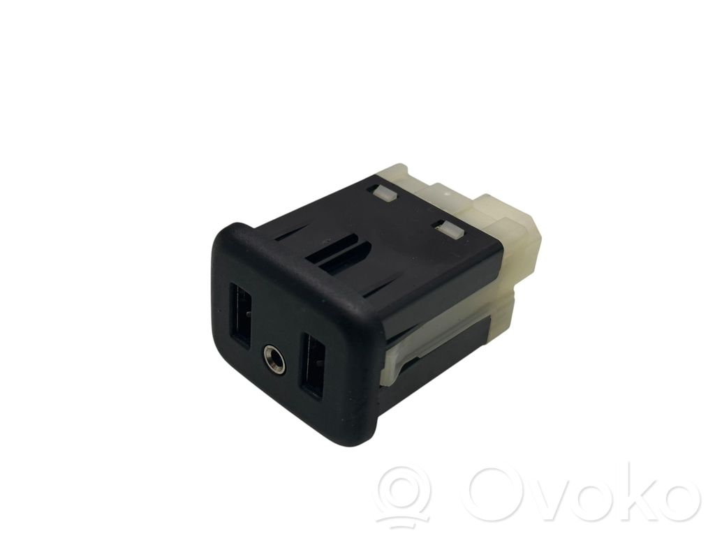 Buick Encore I USB socket connector 