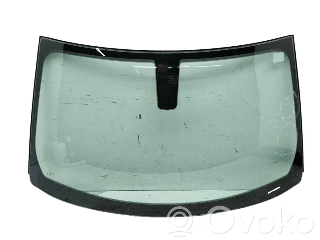 Front windscreen/windshield window   43R000028