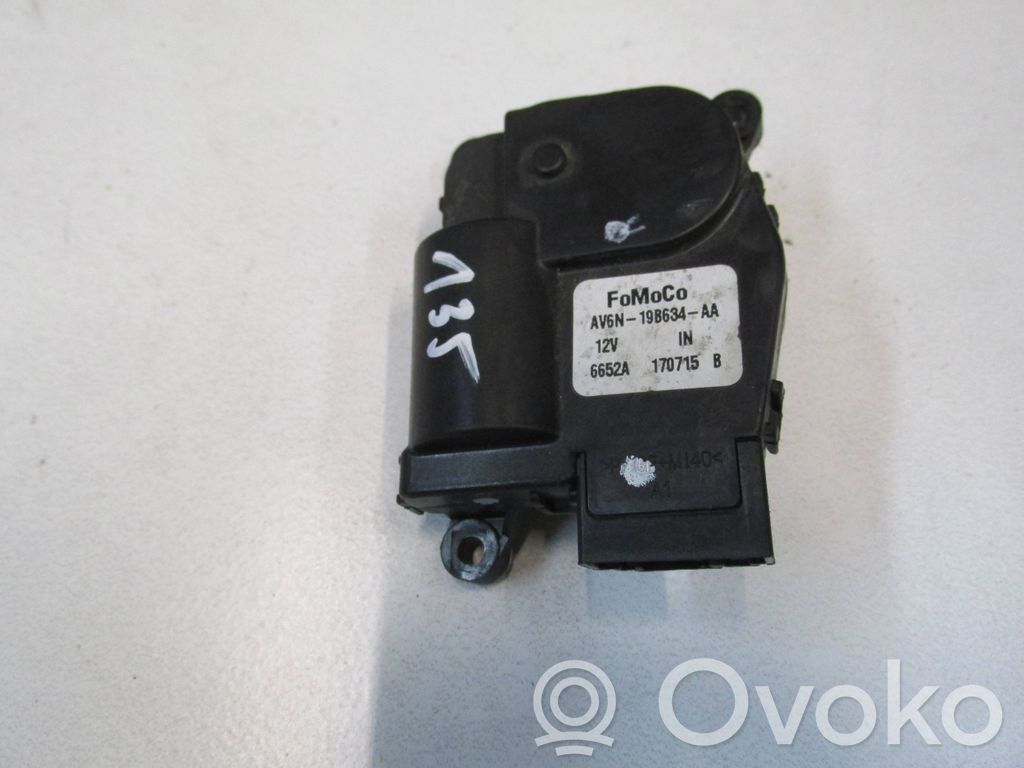 Ford Focus Silniczek nagrzewnicy 