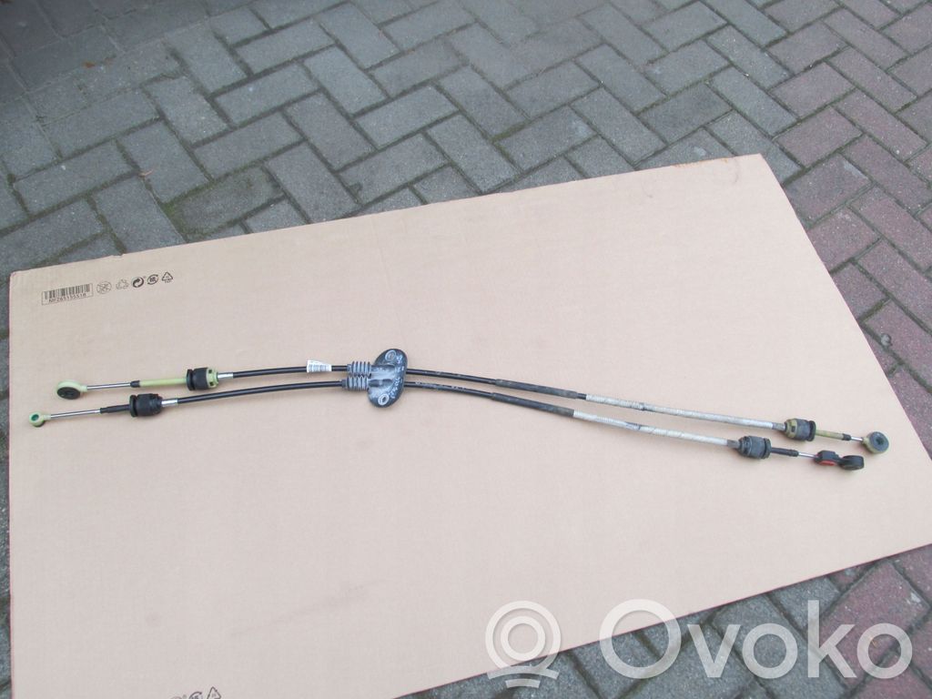 Ford Focus Gear shift cable linkage 