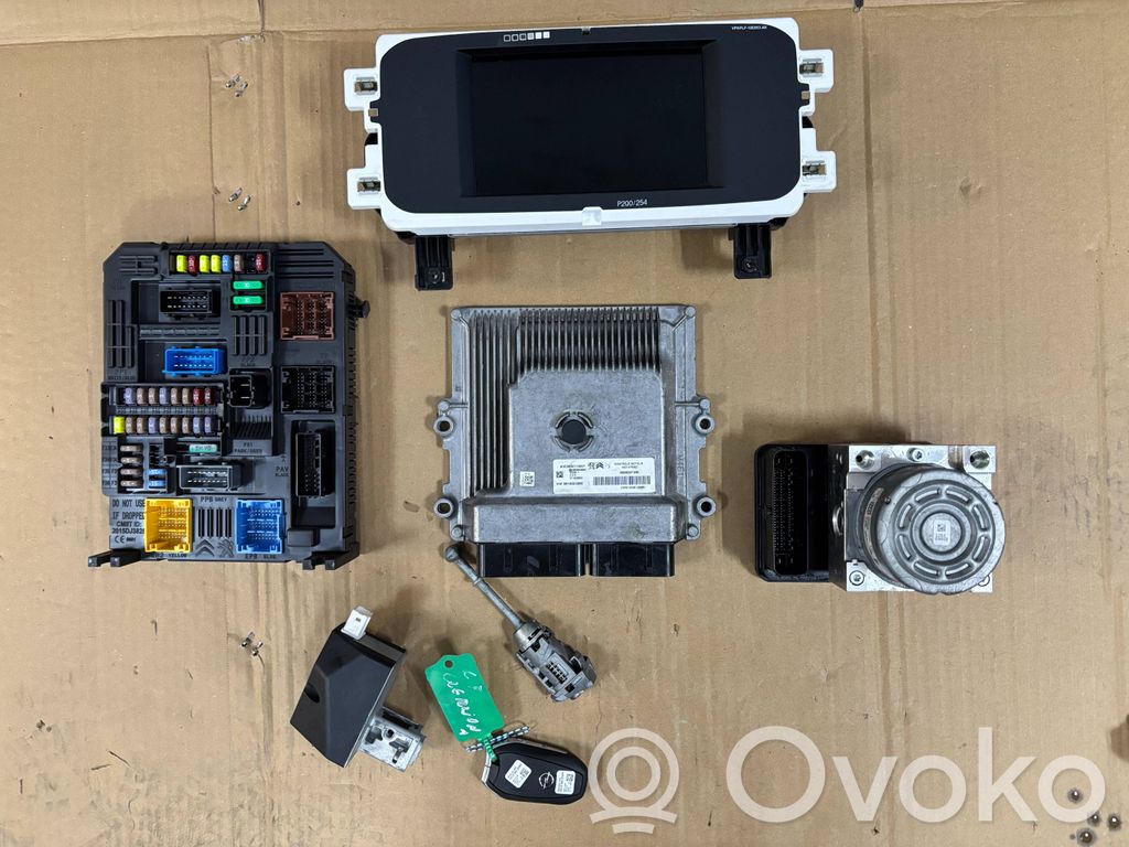 Opel Corsa F Engine control unit/module 