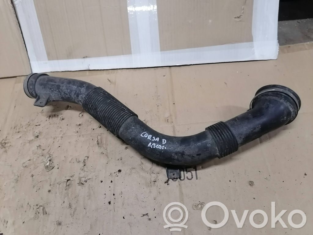 Opel Corsa D Air intake hose/pipe 
