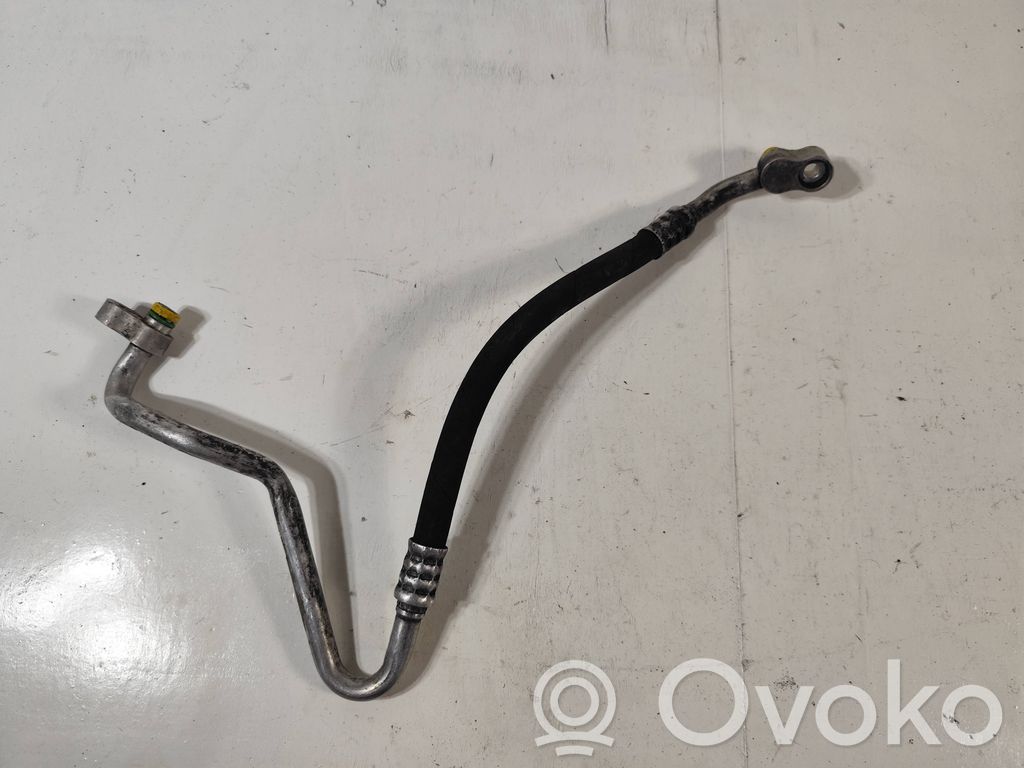 BMW 5 E60 E61 Ilmastointilaitteen putki (A/C) 