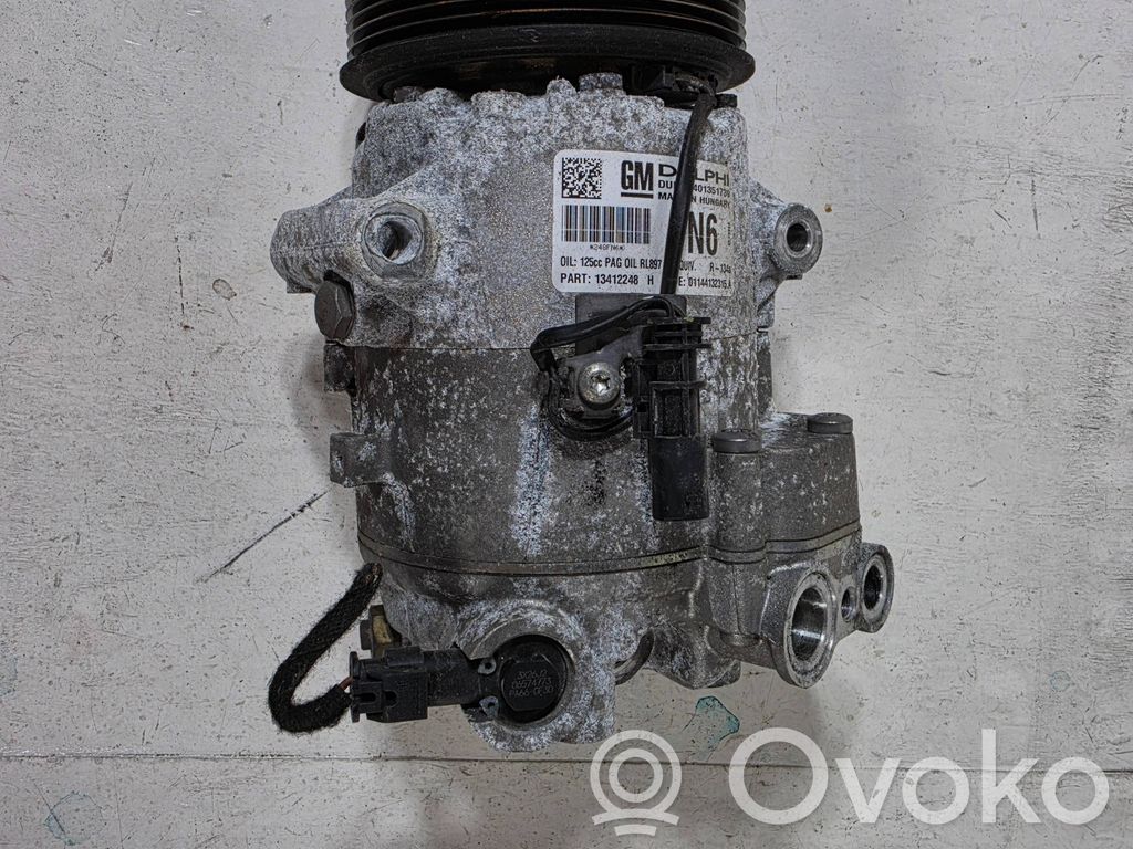 Opel Astra J Kompresor / Sprężarka klimatyzacji A/C 