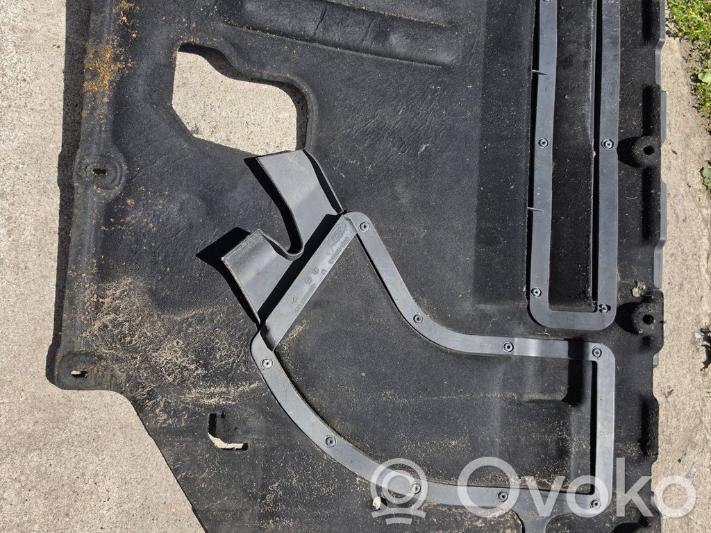 Ford Kuga II Engine splash shield/under tray 