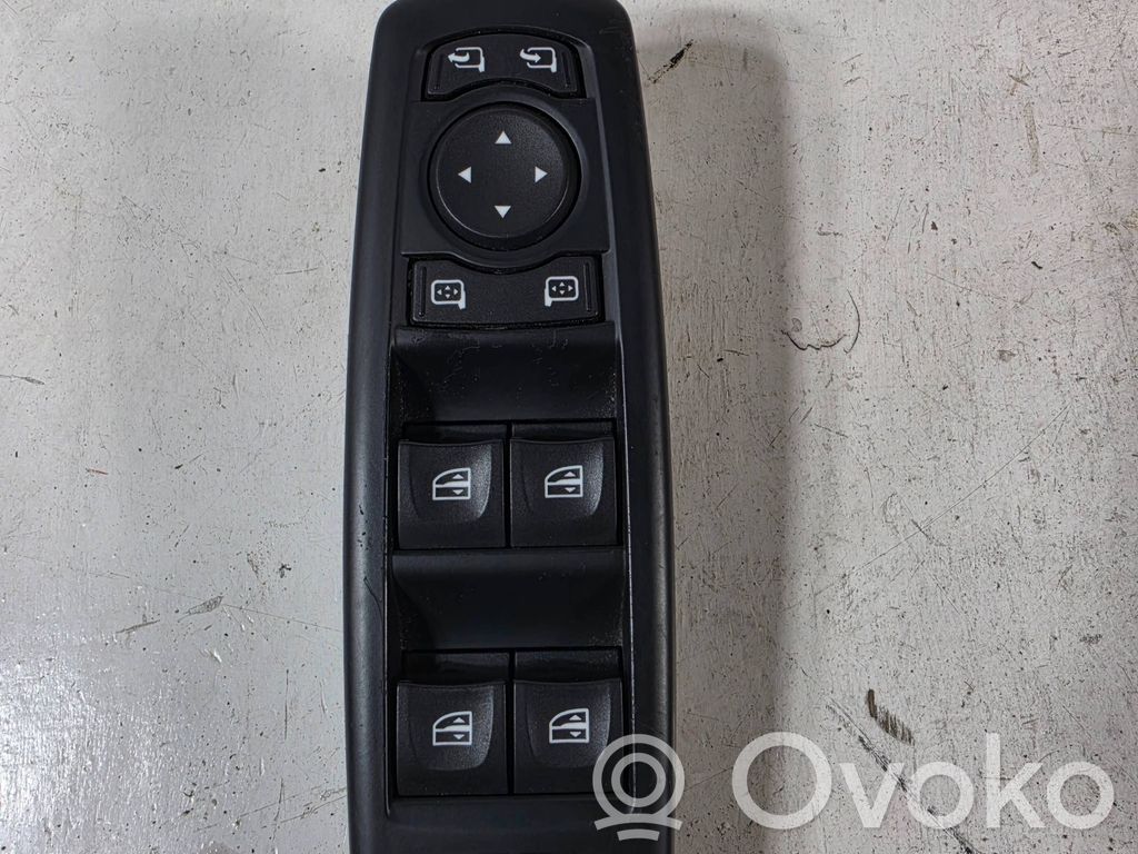 Renault Megane III Comutator comandă geamuri electrice 