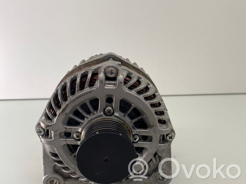 Nissan Juke I F15 Alternator 