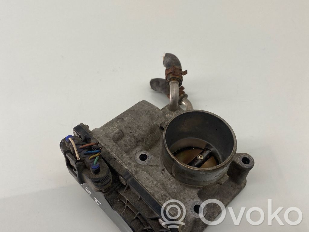 Toyota Avensis T250 Throttle valve 