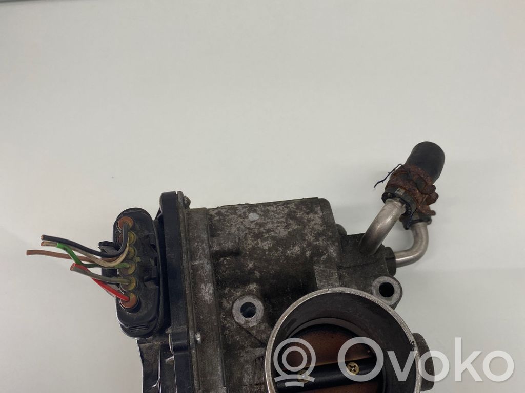 Toyota Avensis T250 Throttle valve 
