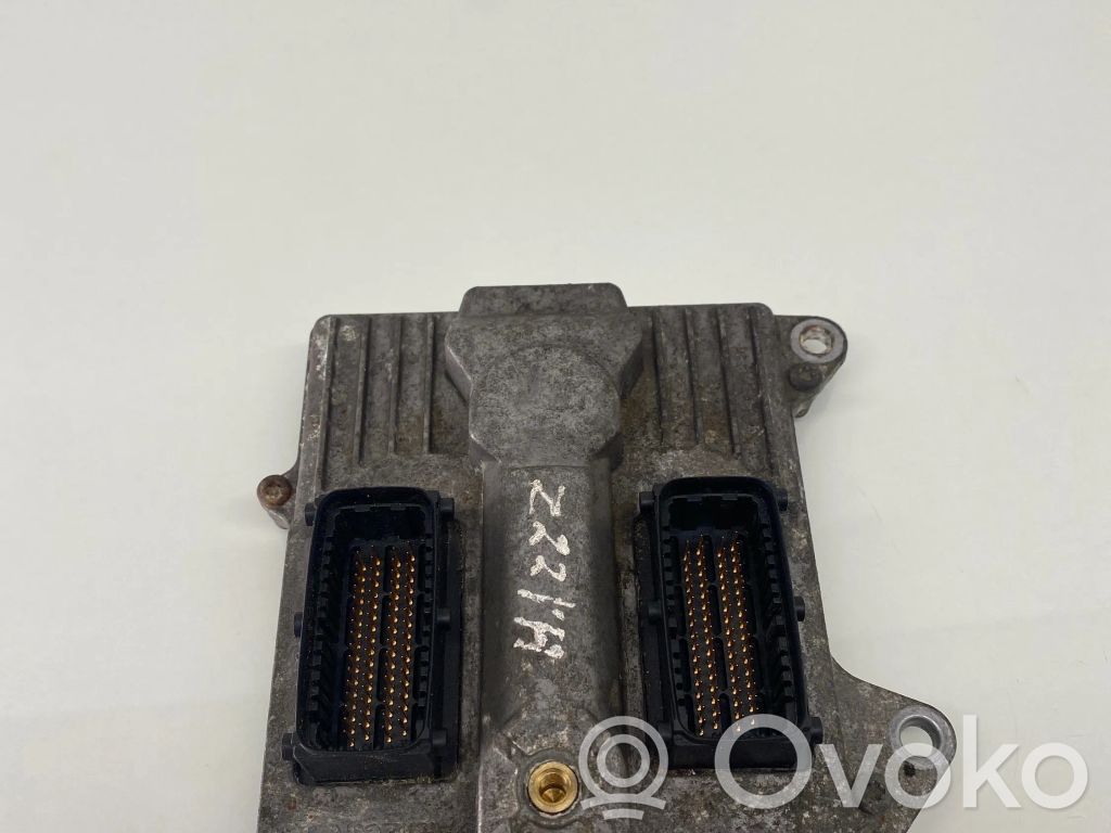 Opel Vectra C Engine control unit/module 