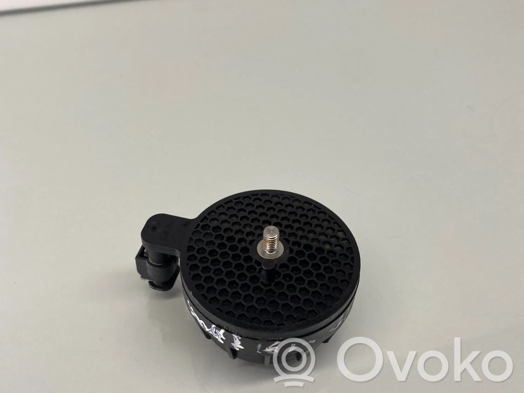 Volkswagen Golf VII Alarm system siren 